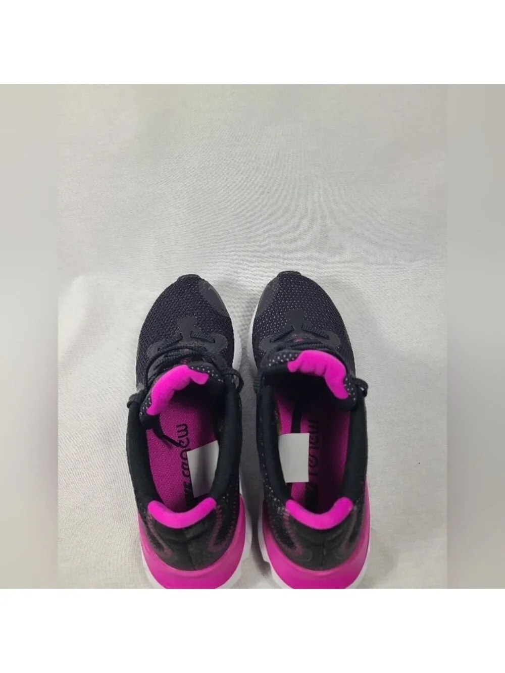 Nike Renew Run Black White shoes womens size 6